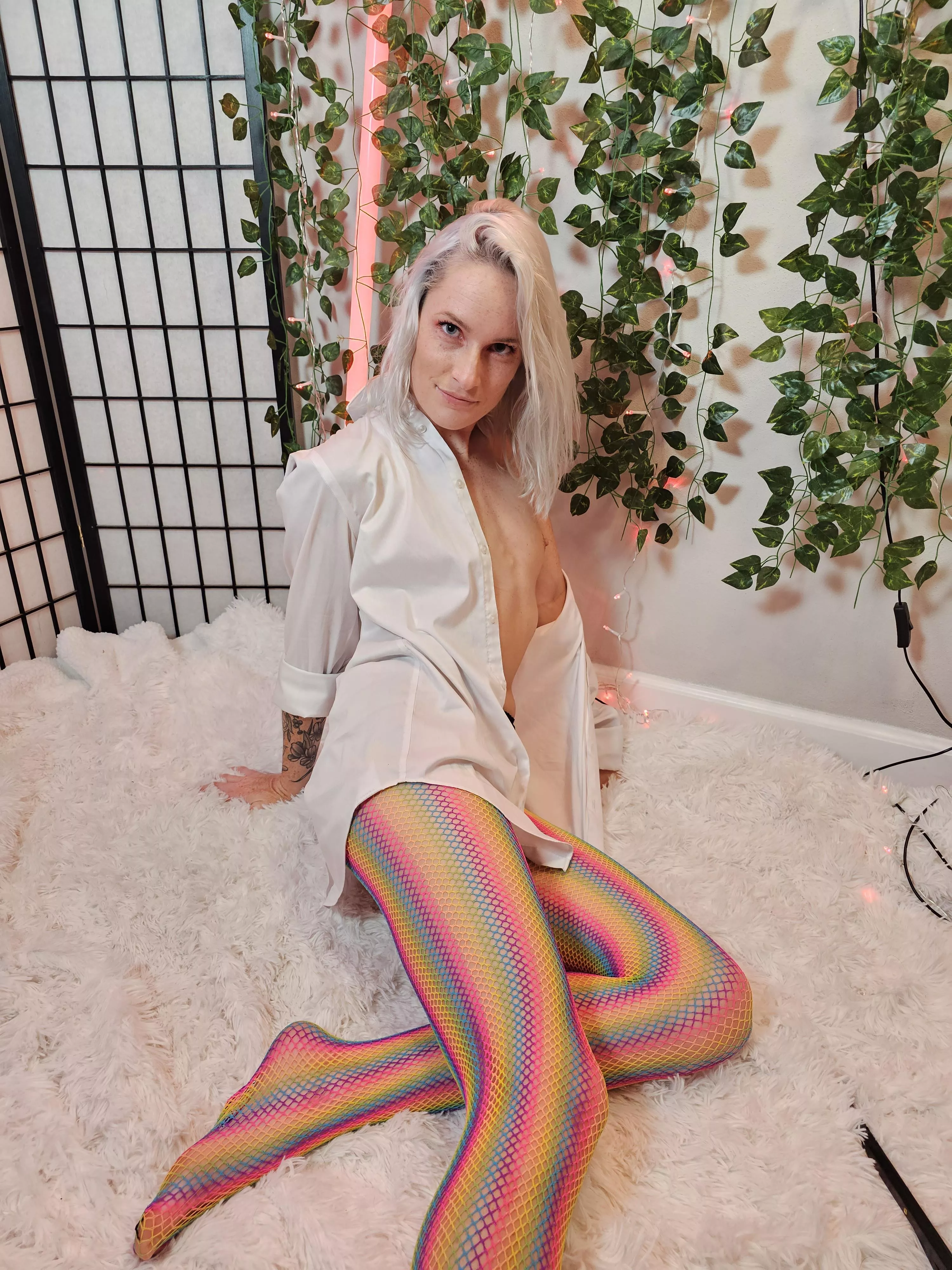 Do you like small chested gay girls? posted by _MyLittlePanda_