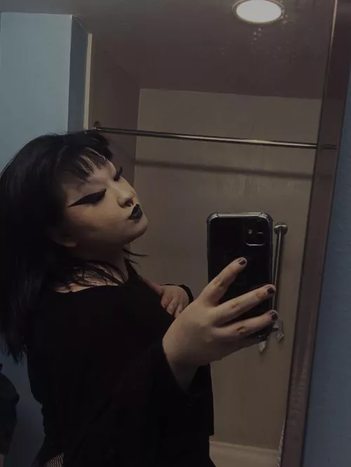 good morning 🖤 by g0thmxlf