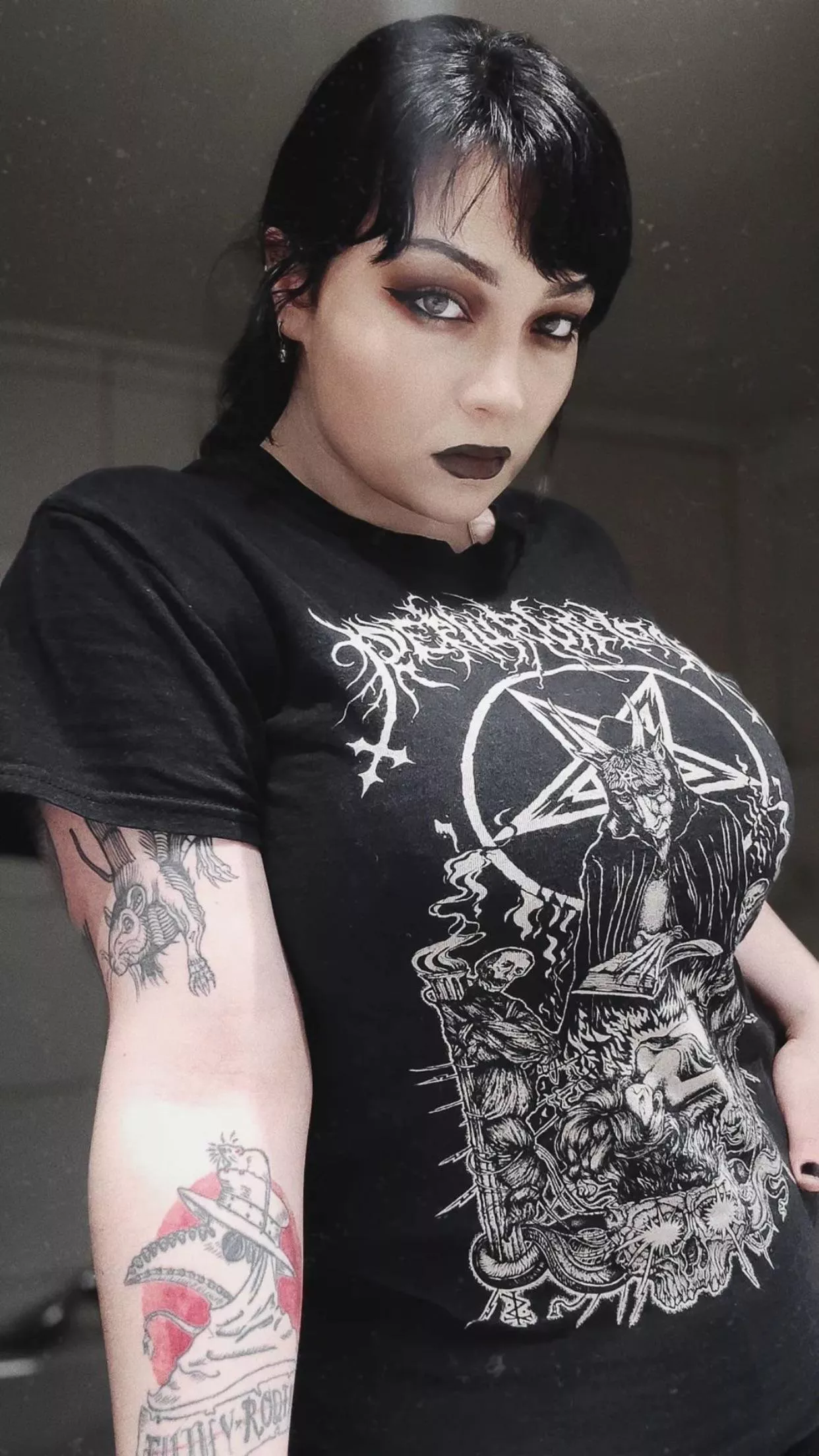 Goth posted by DiamondStalker