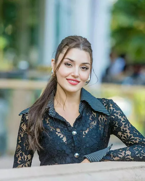 Hande Ercel by Slow_Ant_1409