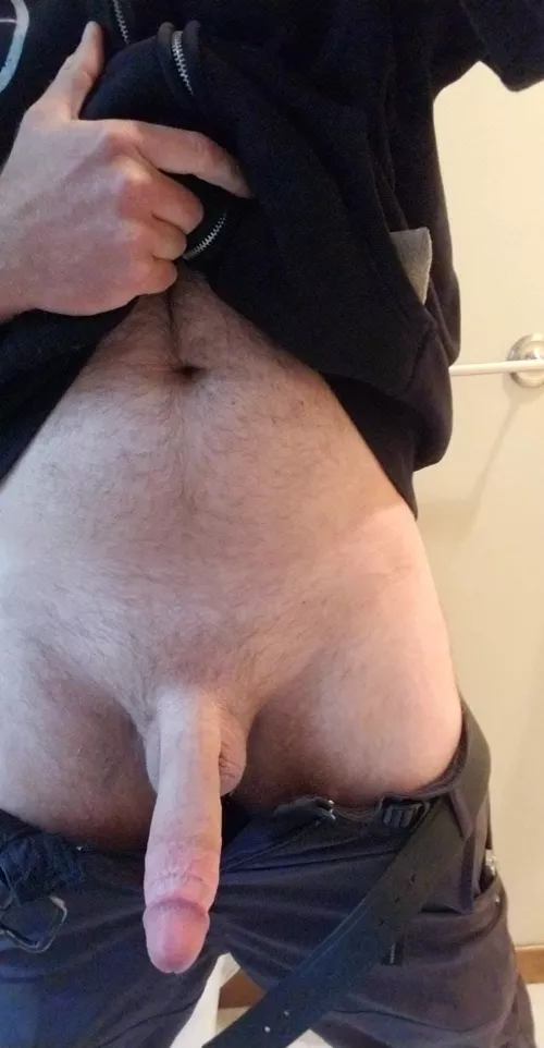 I could use a hand this morning  by CallMeMrSmith911