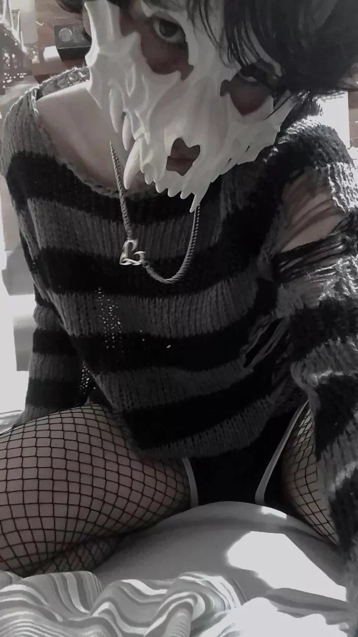 i love this mask posted by hornyxtrash