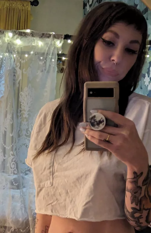 Ignore the wrinkles please  by biankastrange