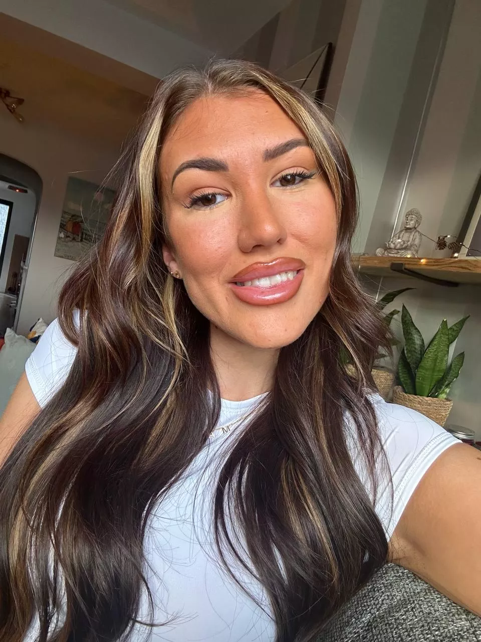 Is it me who catches your attention? posted by SufficientSail4615