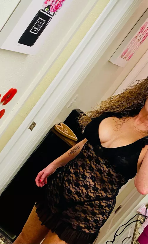 Love to play on cam and sext by Redhottcouple