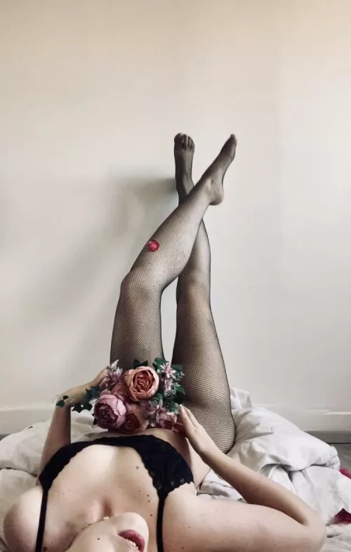 No outfit is complete without them! [F32] by daisymademoiselle