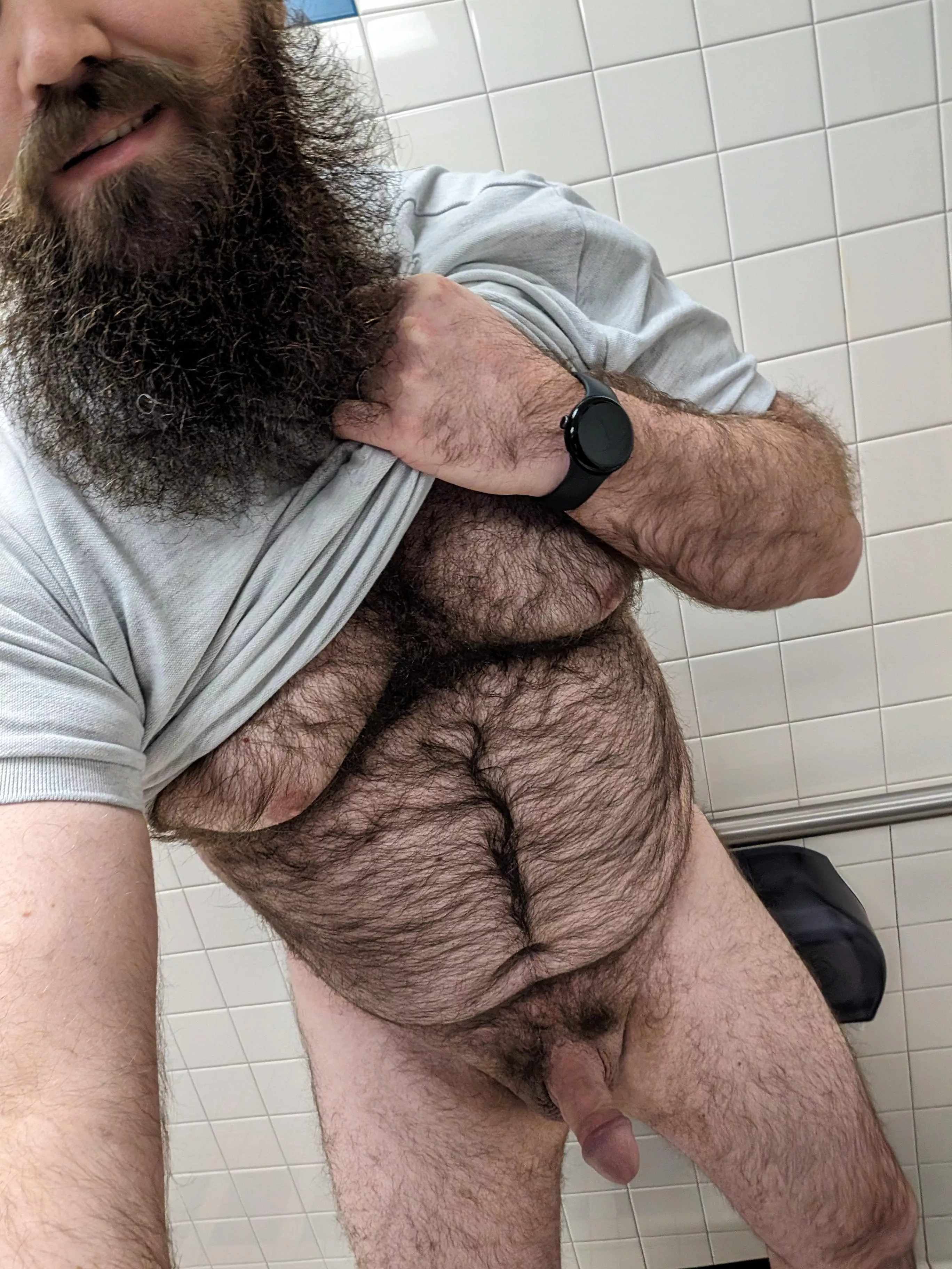 Oh hey it's Monday! You gonna meet your it guy in the bathroom to start the week off right? 😏😈 posted by BeardedAnonnn