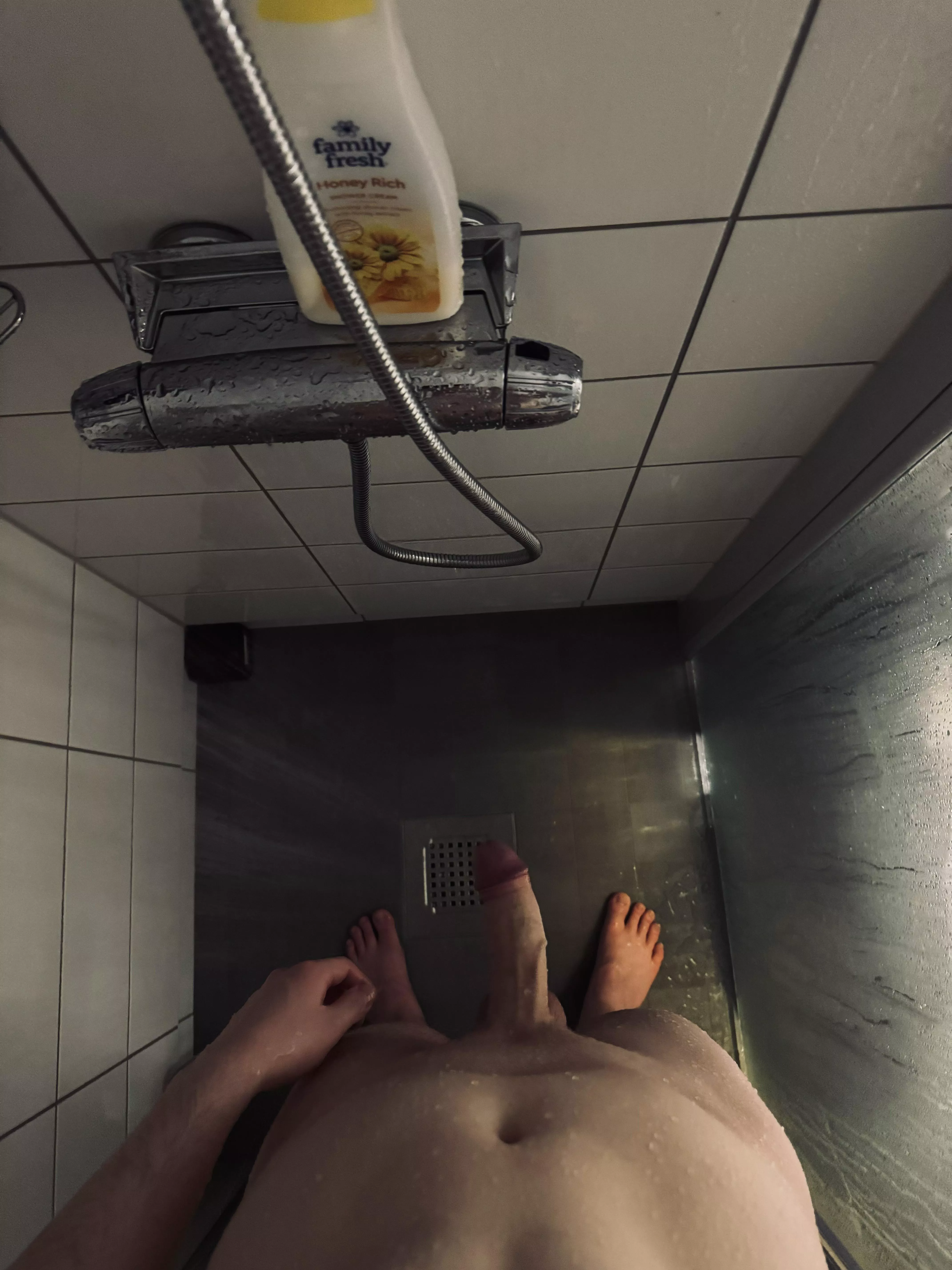 Post gym pic, you coming? posted by MarcusFromSweden_