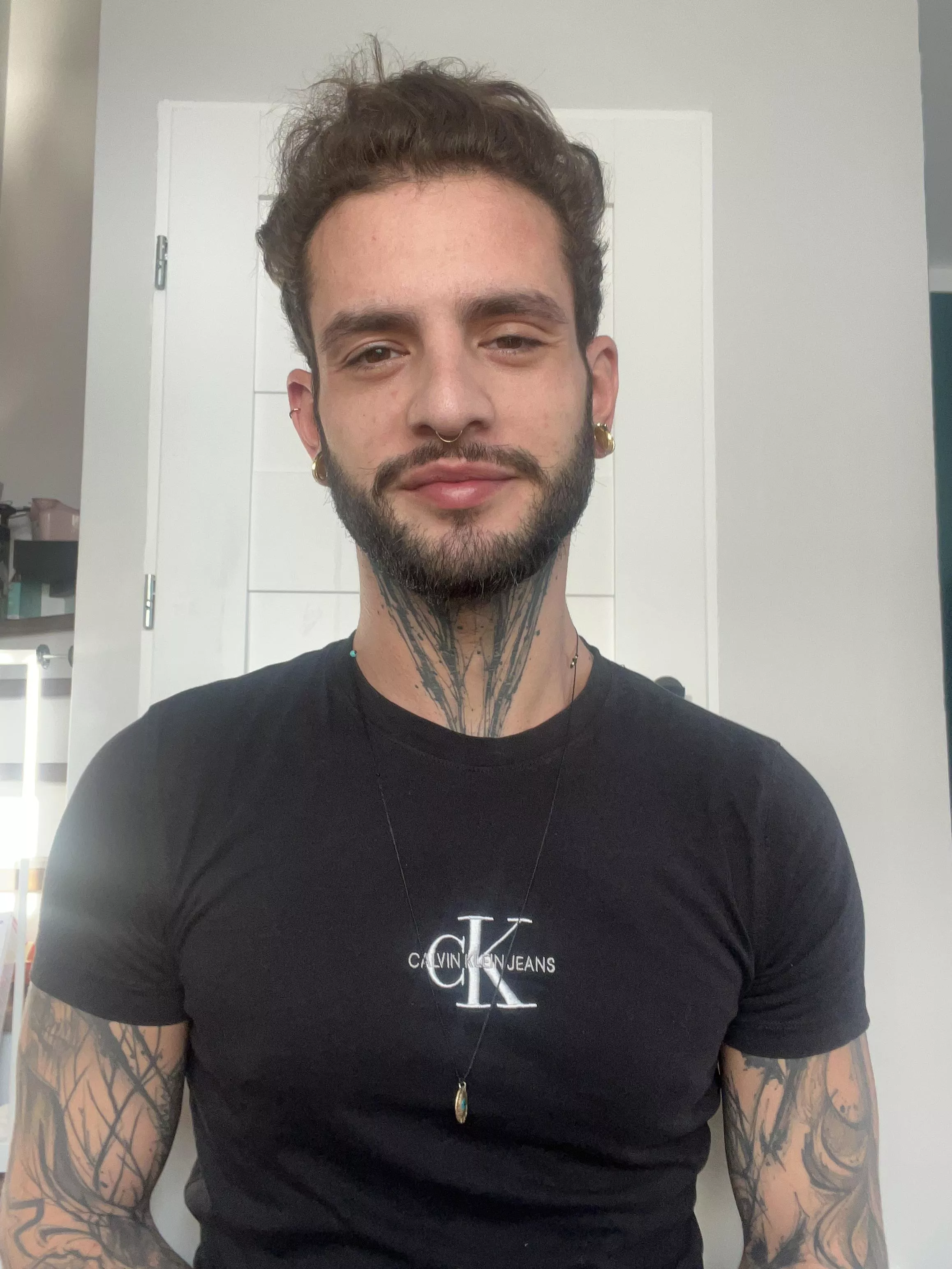 Saying hello 😇 posted by GroundbreakingDot249