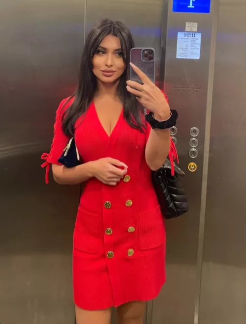 Stunner  by round_plastic2