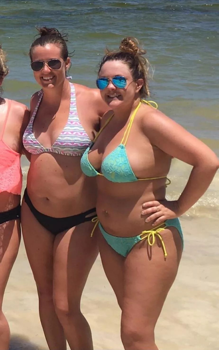 Two bikini girls [2] posted by Apprehensive_Tip8783