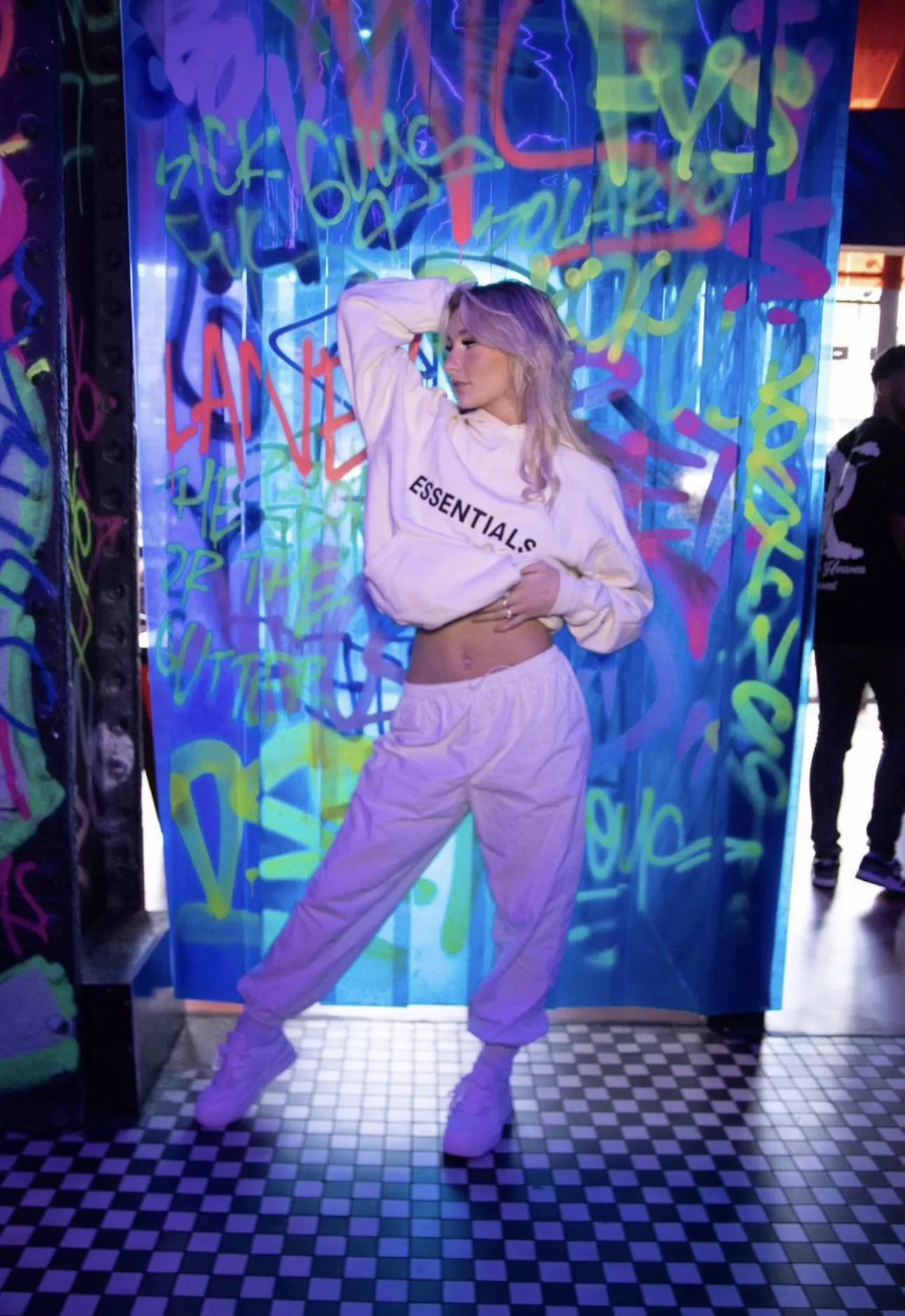 vibes posted by Charming-Fact-9794