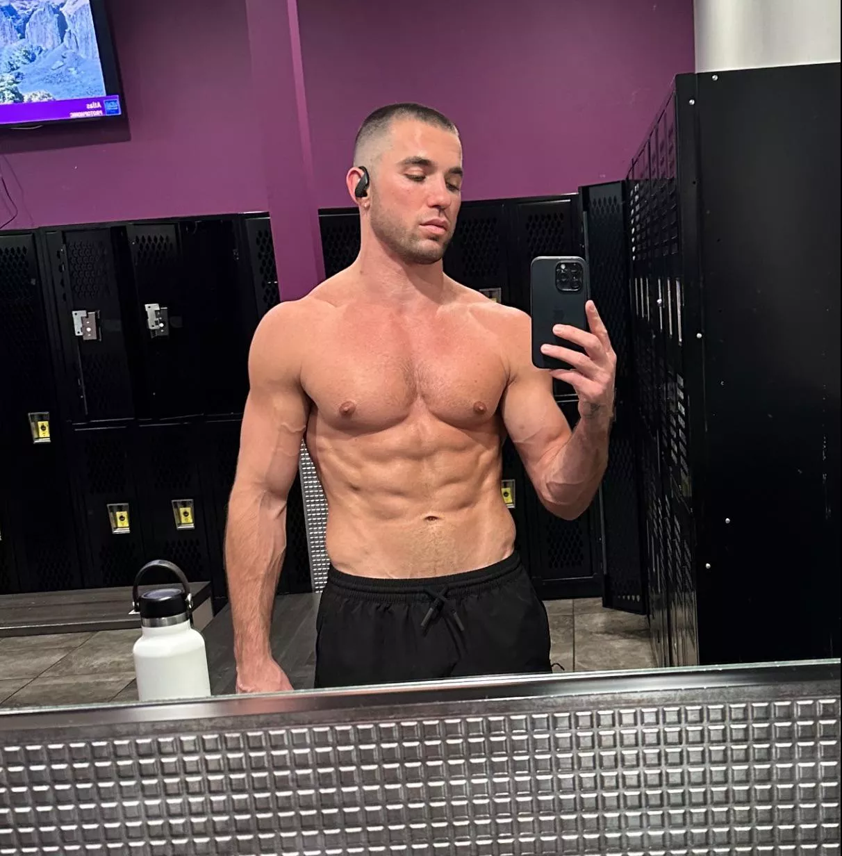 Who’s hitting the showers with me? ;) posted by Lbnzprnc