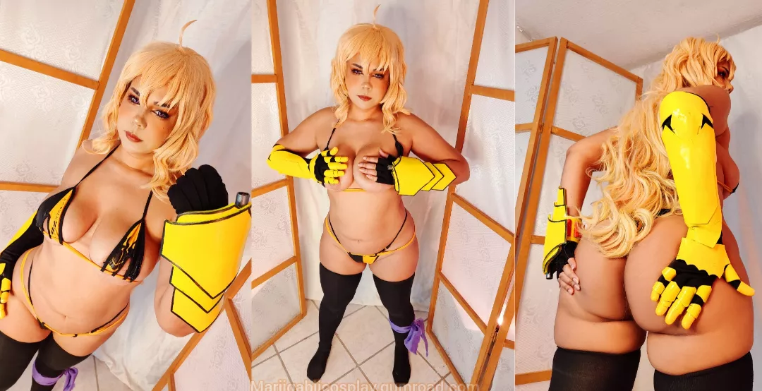 Yang in lingerie posted by mariigabiicosplay