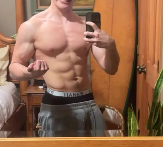 18 m hmu @gguy11135 if ur hairy or hot by Ggguy13