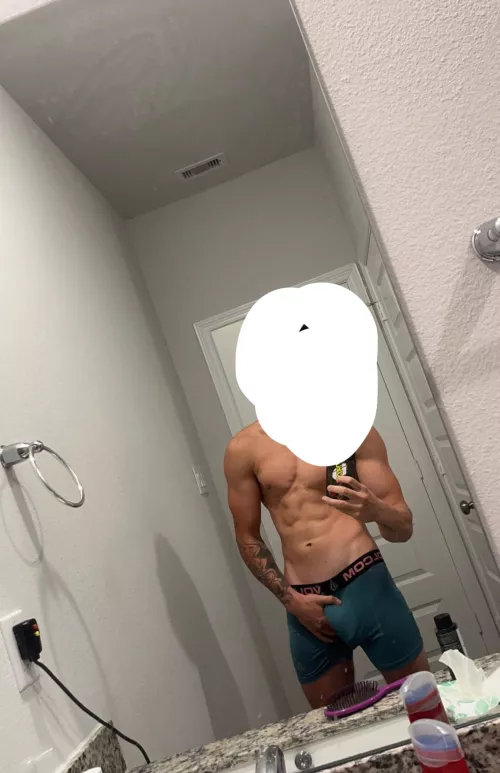 22m us frat bro hmu to help me cum live while my girls on spring break  pverline23 by Ok_Story_9892