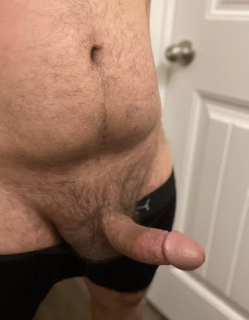 [31] hey bro, I’m in desperate need of a hole to fuck by mistermeathook