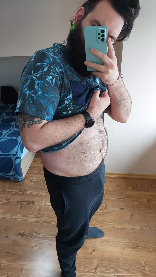 Do you like furry tummies? by HairyBullbear