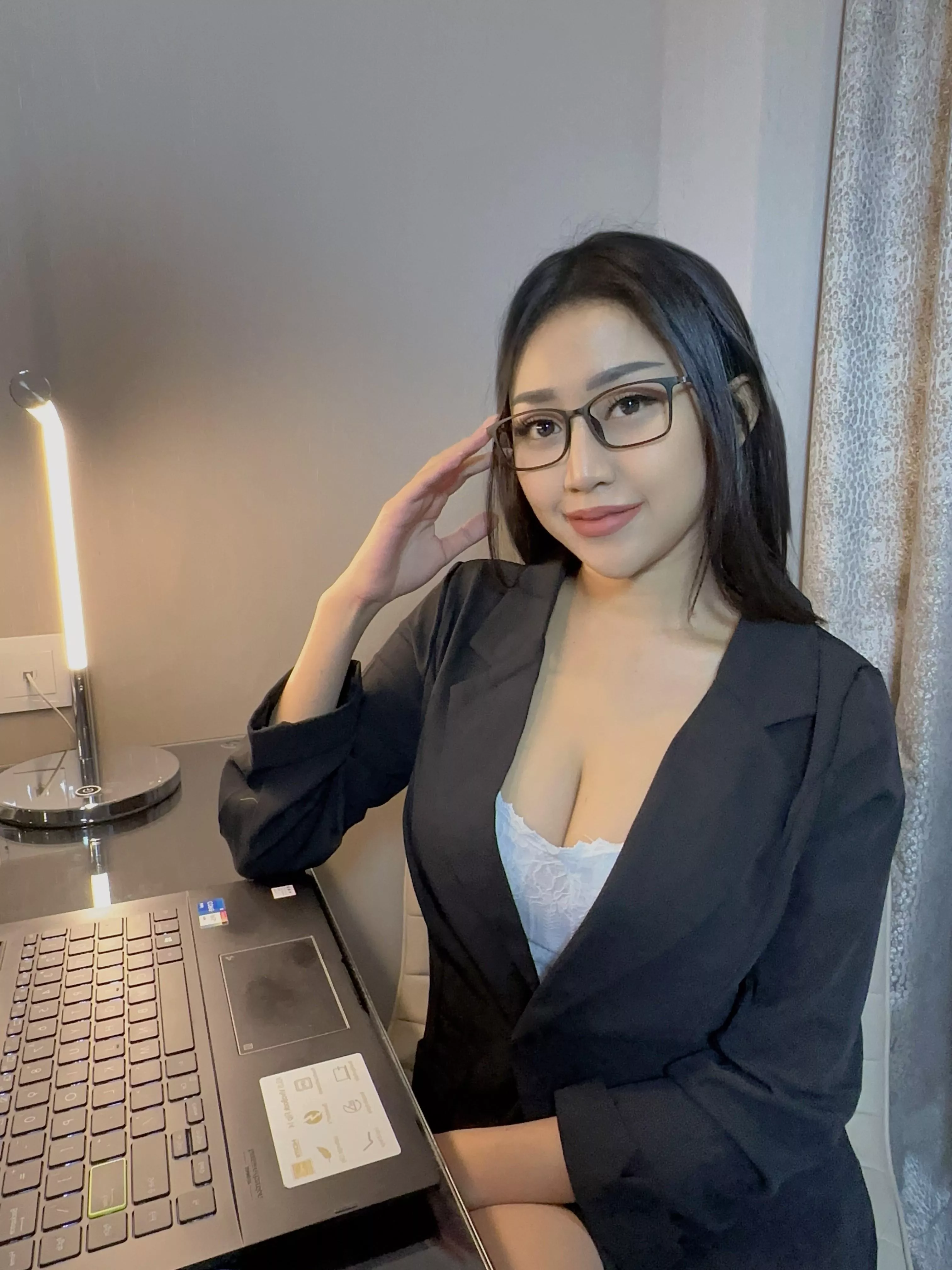 Friendly reminder to take breaks in between tasks (f) posted by Rivetingmotive