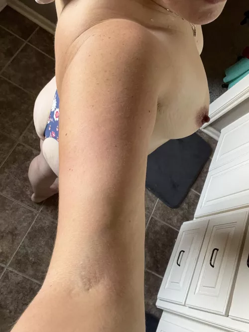 Hubby wanted me to share my tits and ass with you this morning by RaynaNThunder