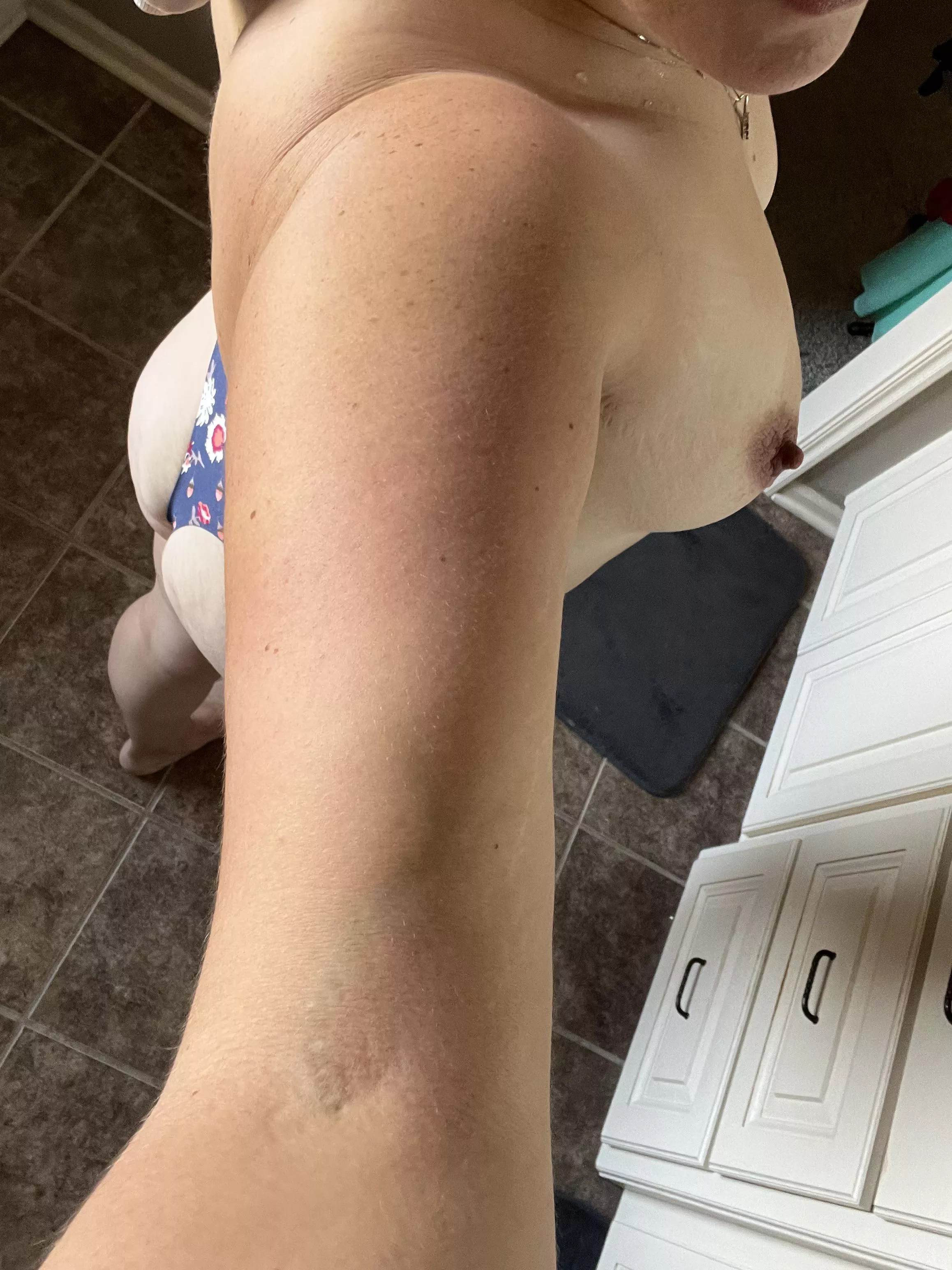 Hubby wanted me to share my tits and ass with you this morning posted by RaynaNThunder