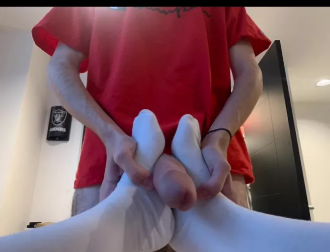 I give the best sock jobs, I’ll prove it;) [f] by Inside-Gas-8772