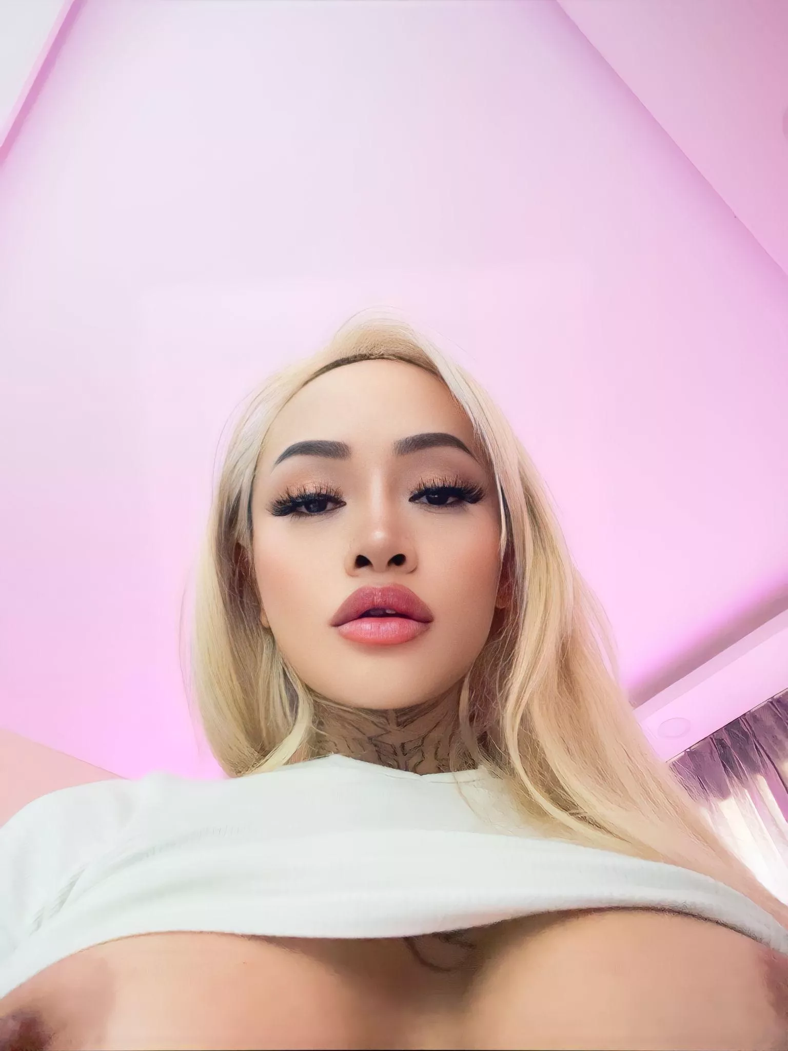 I swear they're super soft. You wanna touch? 😘 posted by xvinarose