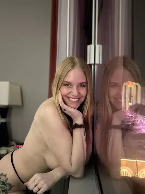 Is there any married men who want to fuck a 40-year-old MILF? by OceanicHearts