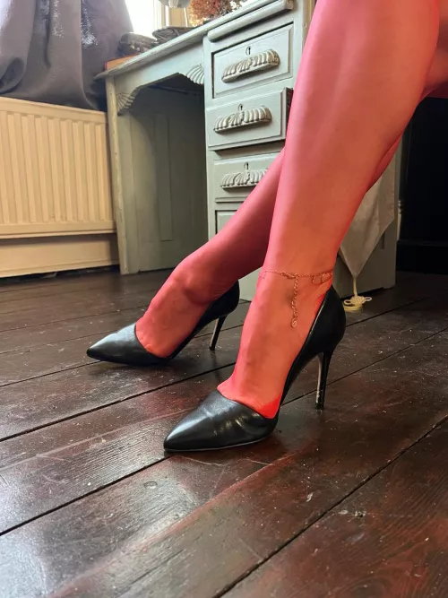 it is a long working day for me today OC by MalinaWhispers