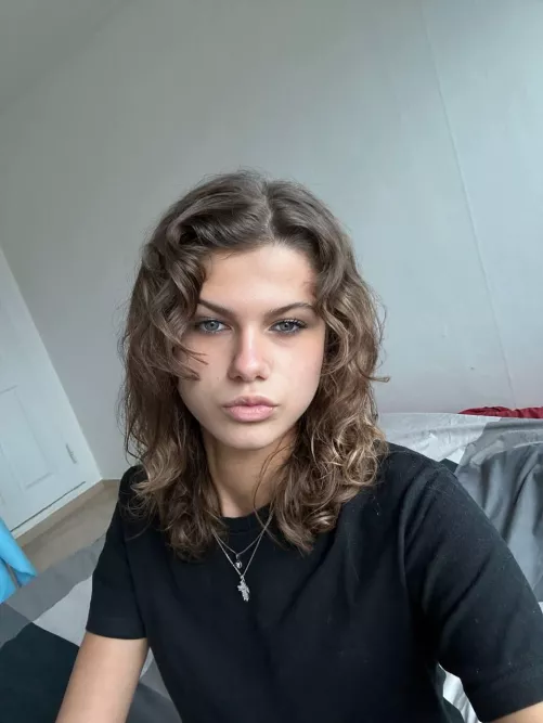 IUTR by Pale-Television