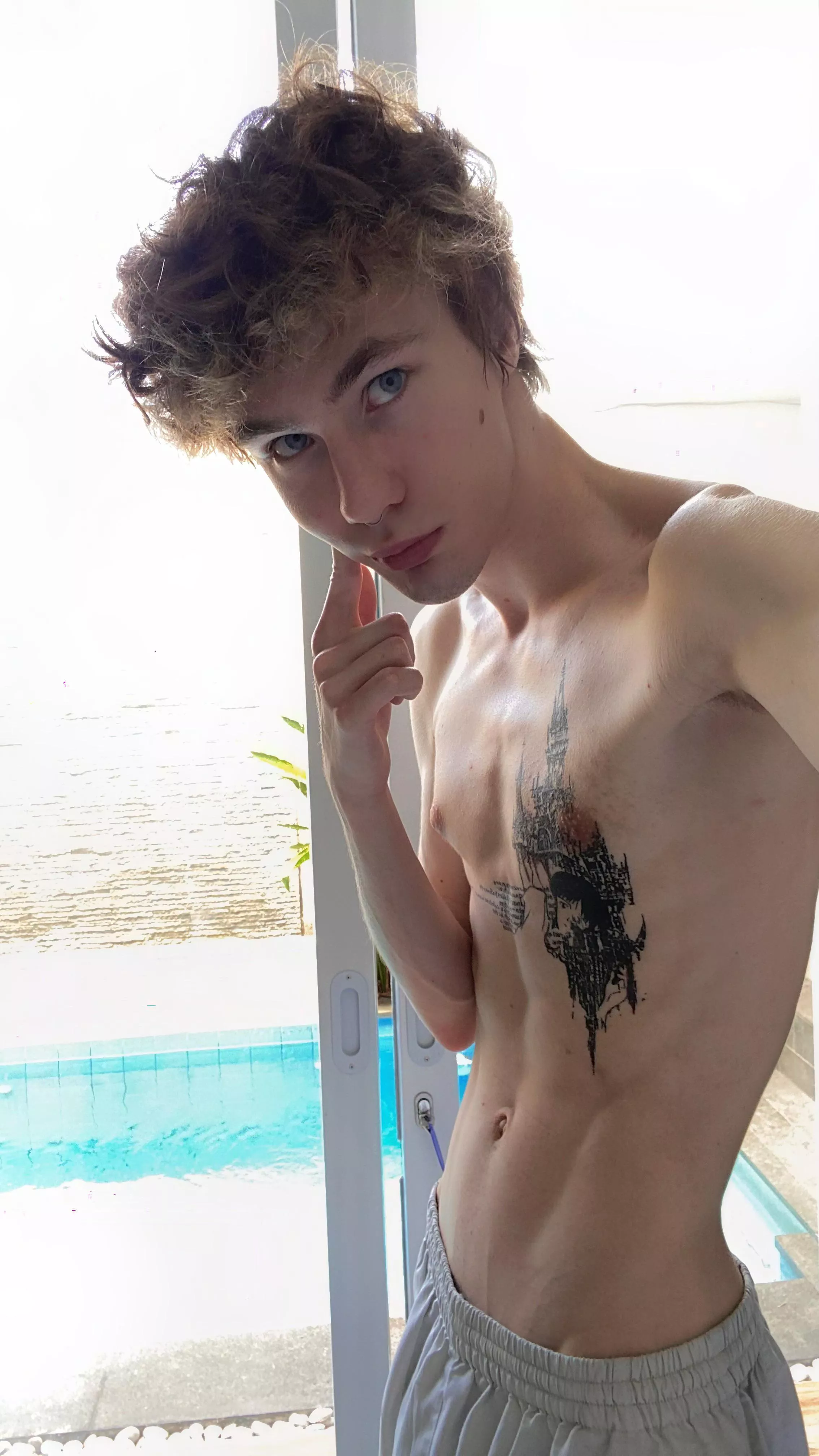 let's hug? or do you want to do something else?👅 posted by pepelnahoodie