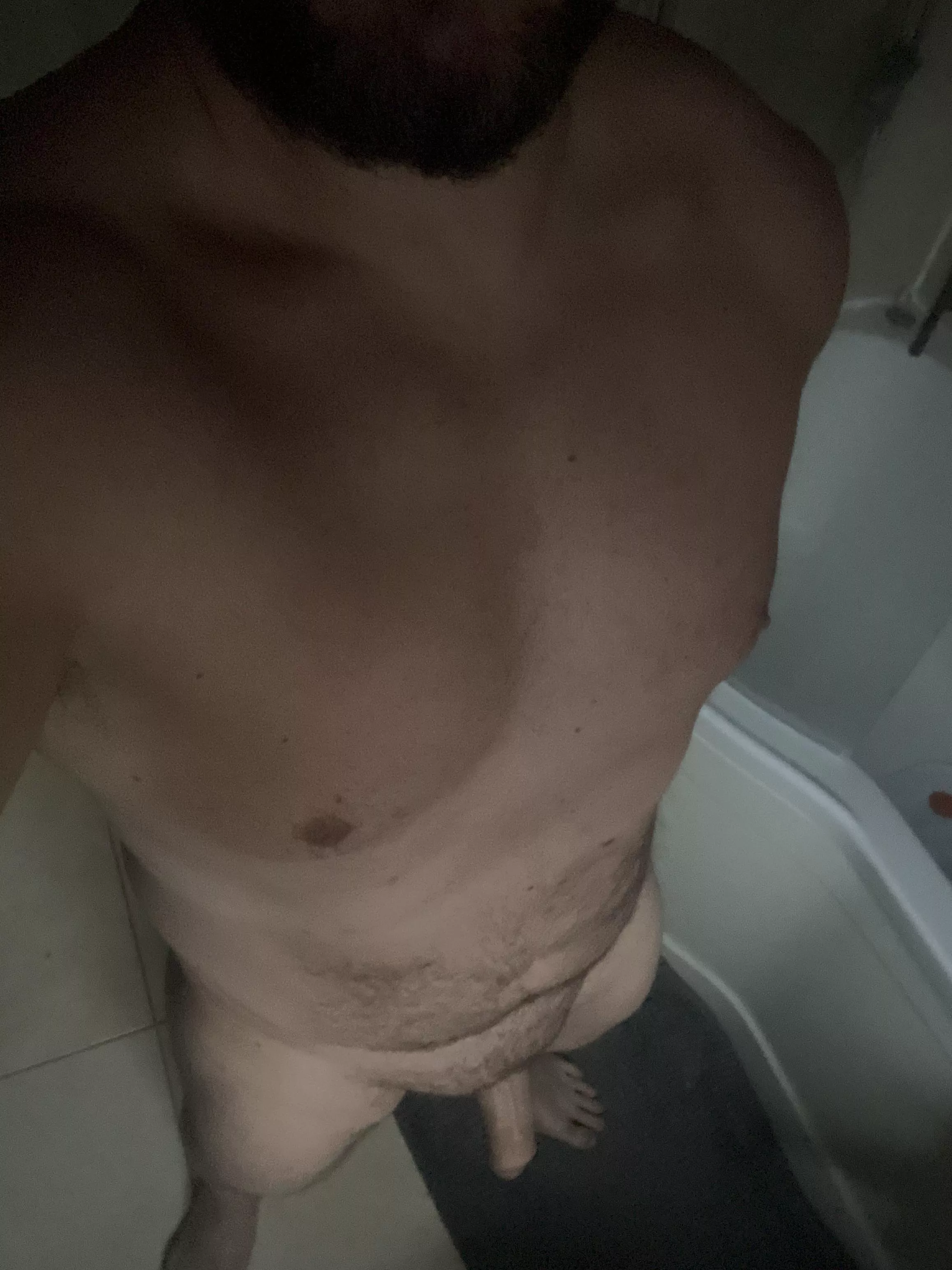 (M) 40 rate me…be gentle 😂 posted by wannabecuck23