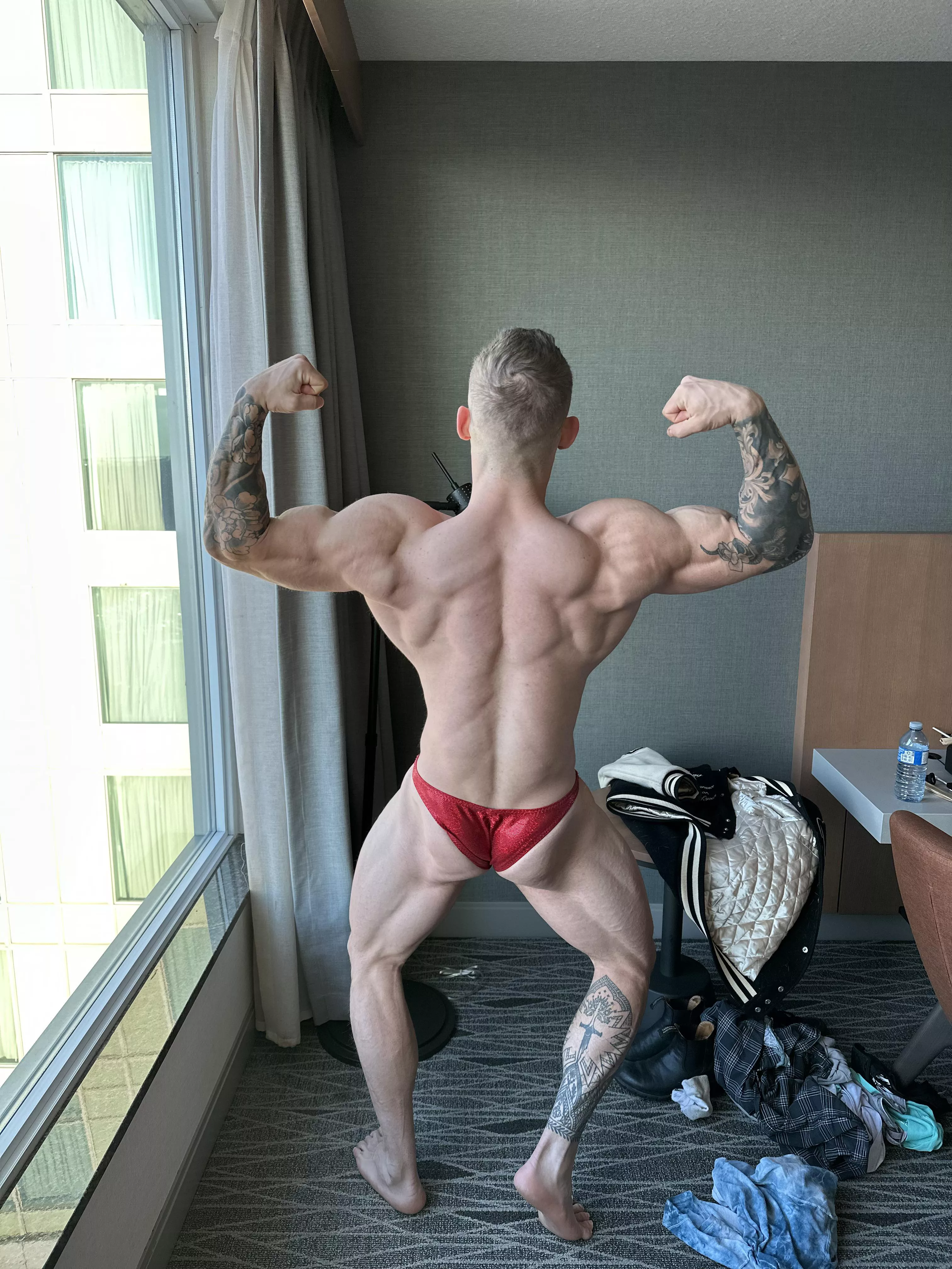 (M) contest shape what do you think? posted by moreweightsmoredate