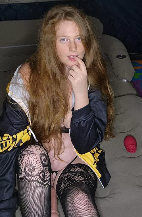 Mommy loves her feel good feelings by GamergirlAsher