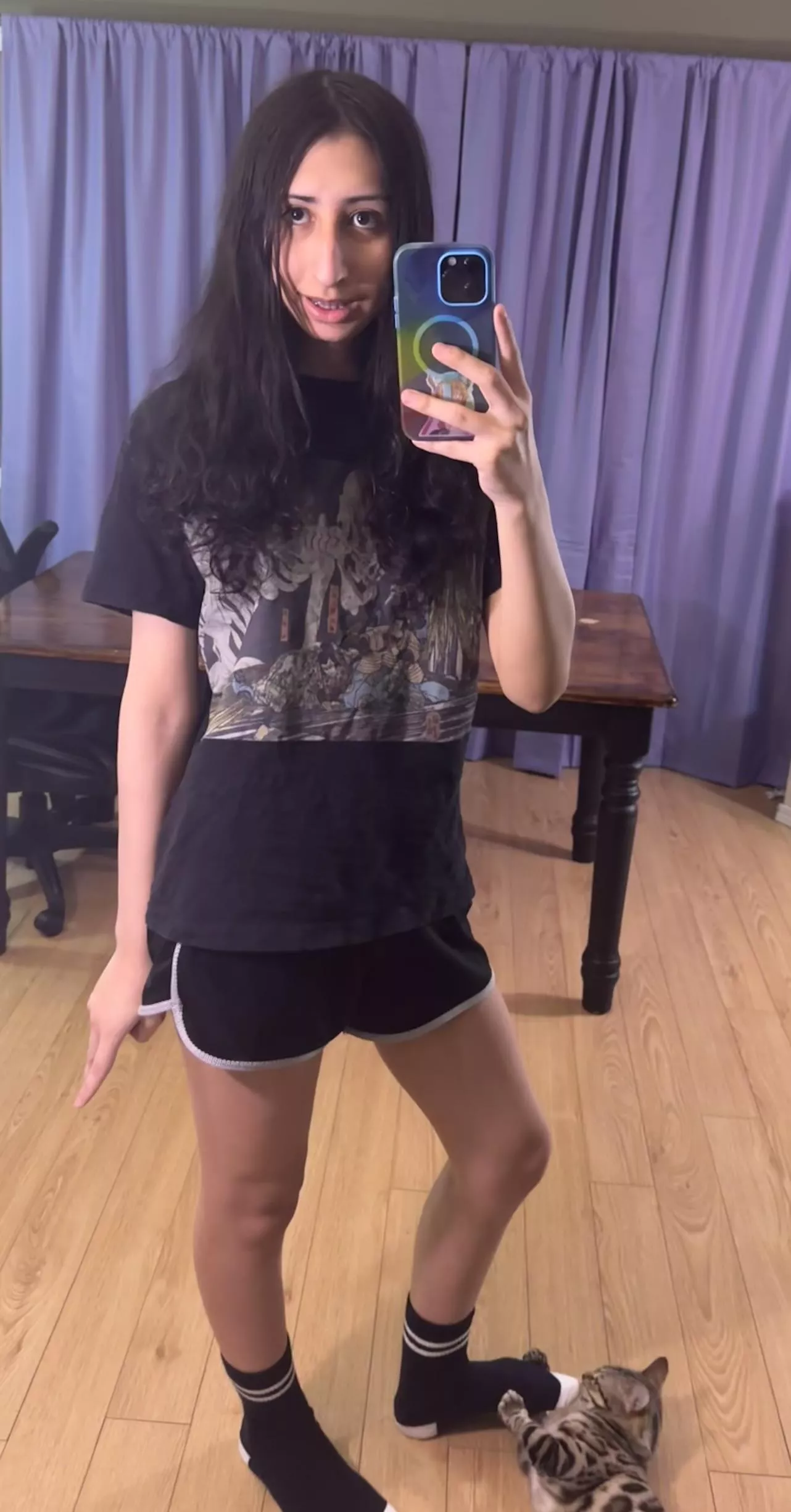 My cat tried to eat my left foot posted by lolapazdelmar