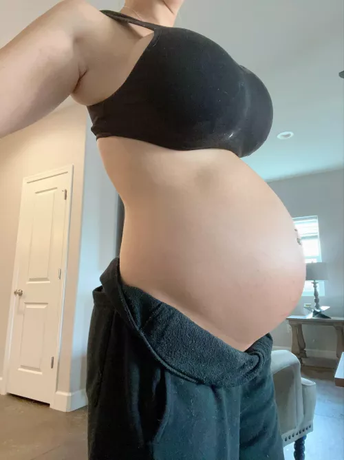 Please describe my pregnant body in 1 word? 😍😘 by rawrseven