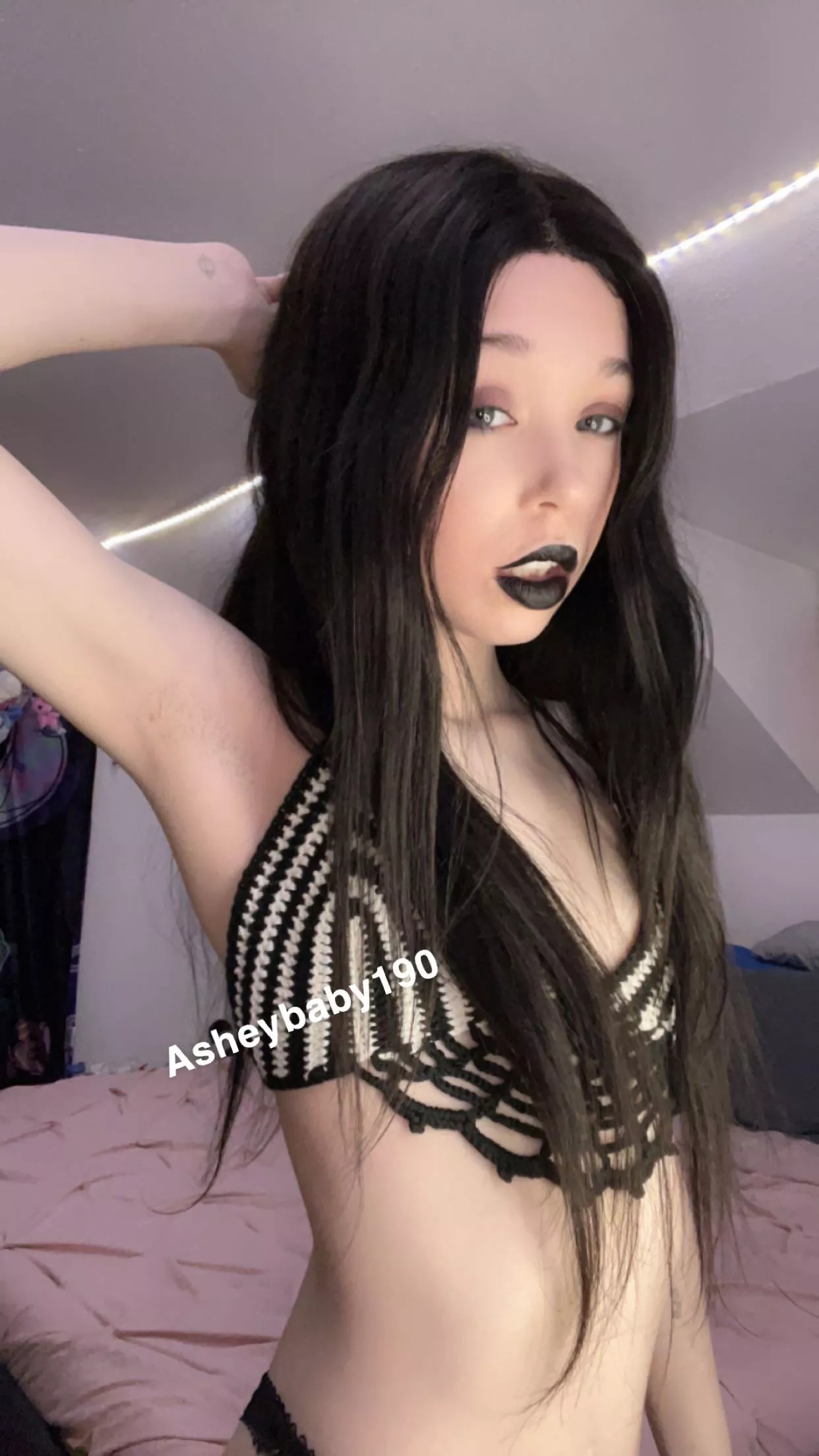 Please lick my goth girl pits posted by asheybaby190