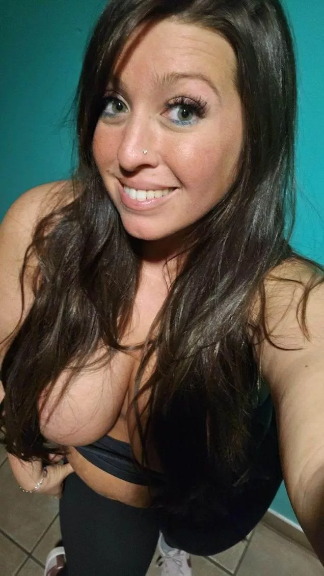 Should I move my hair  posted by Babylittlelo