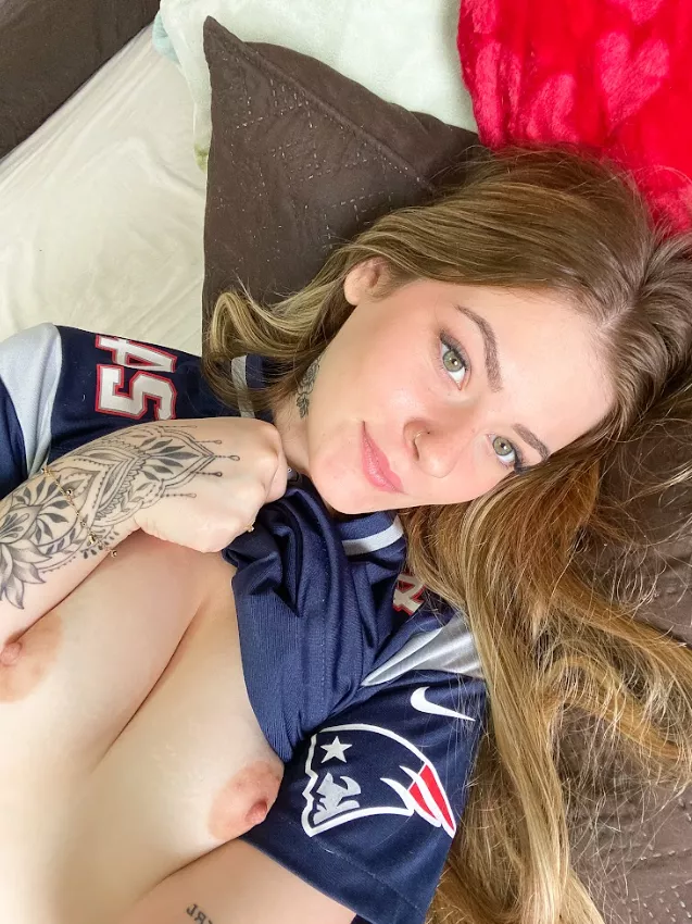 Today I'm lazy🙈 posted by treateeswirew09