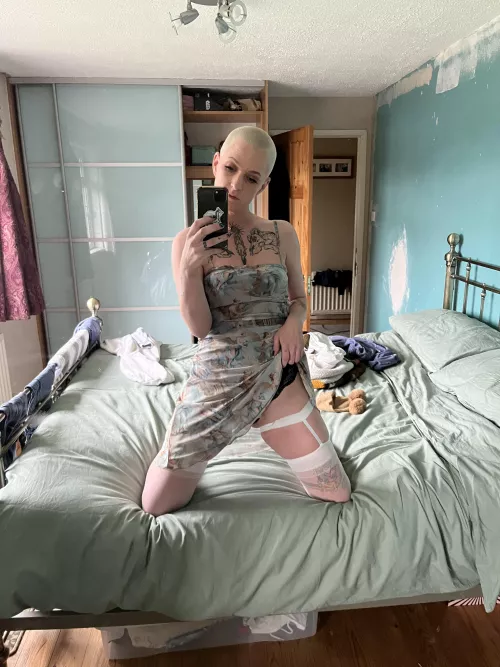 Wearing my sun dress but stockings too cuz it’s cold  by L-devXxx