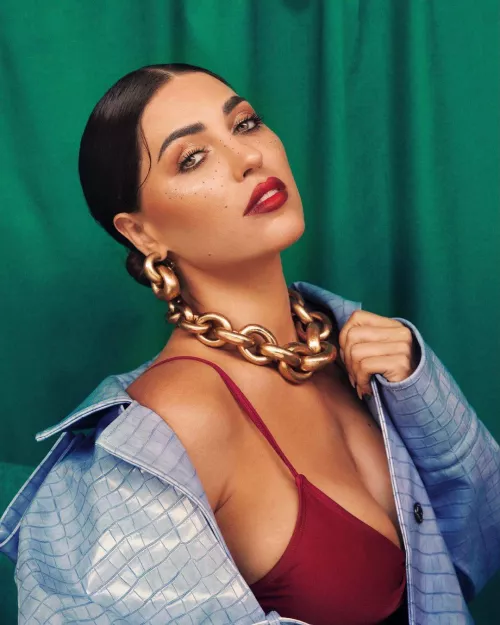 Yolanthe Cabau by 10uncu