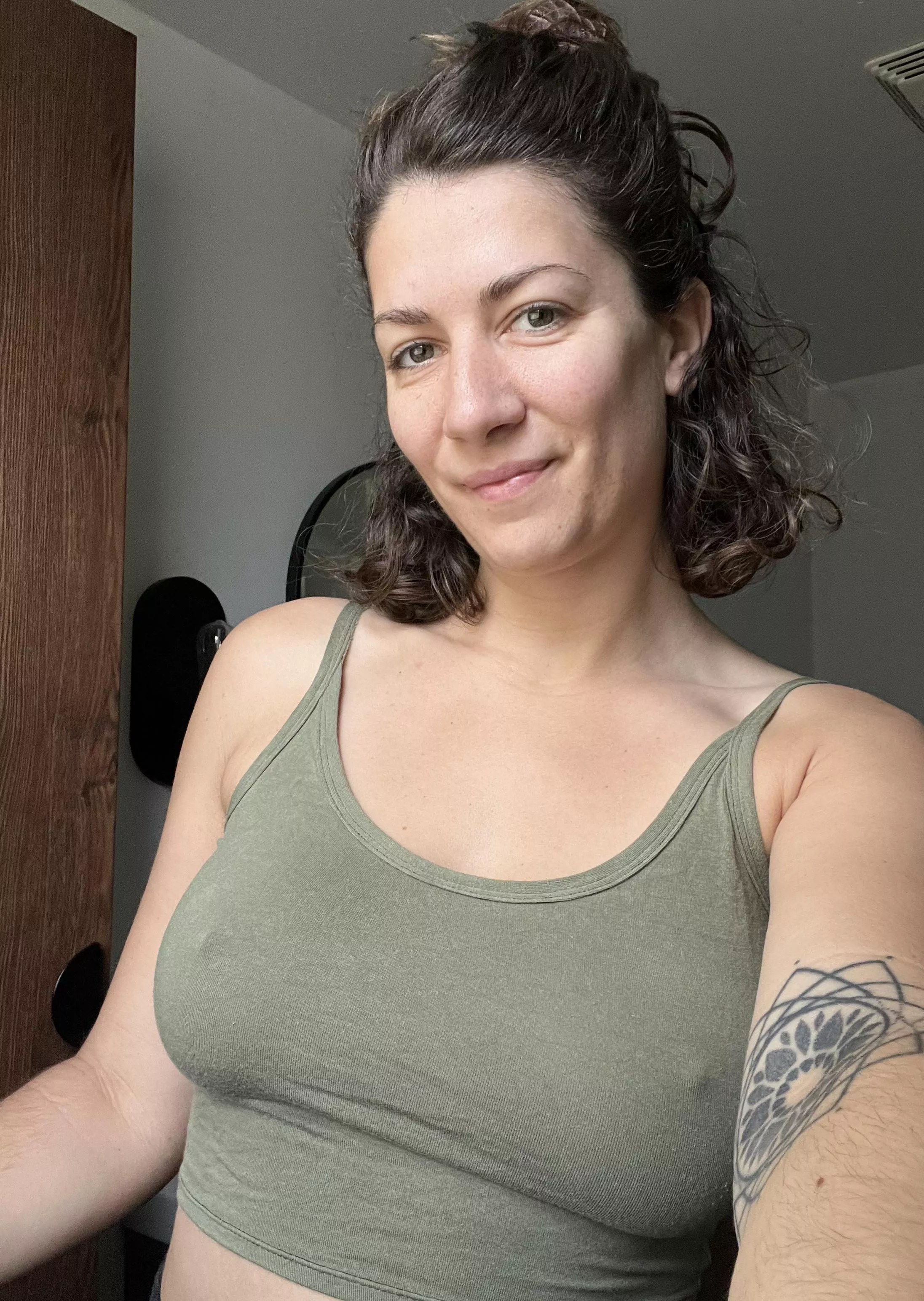 Your favourite braless girl next door ;) posted by maplesyrup_girl