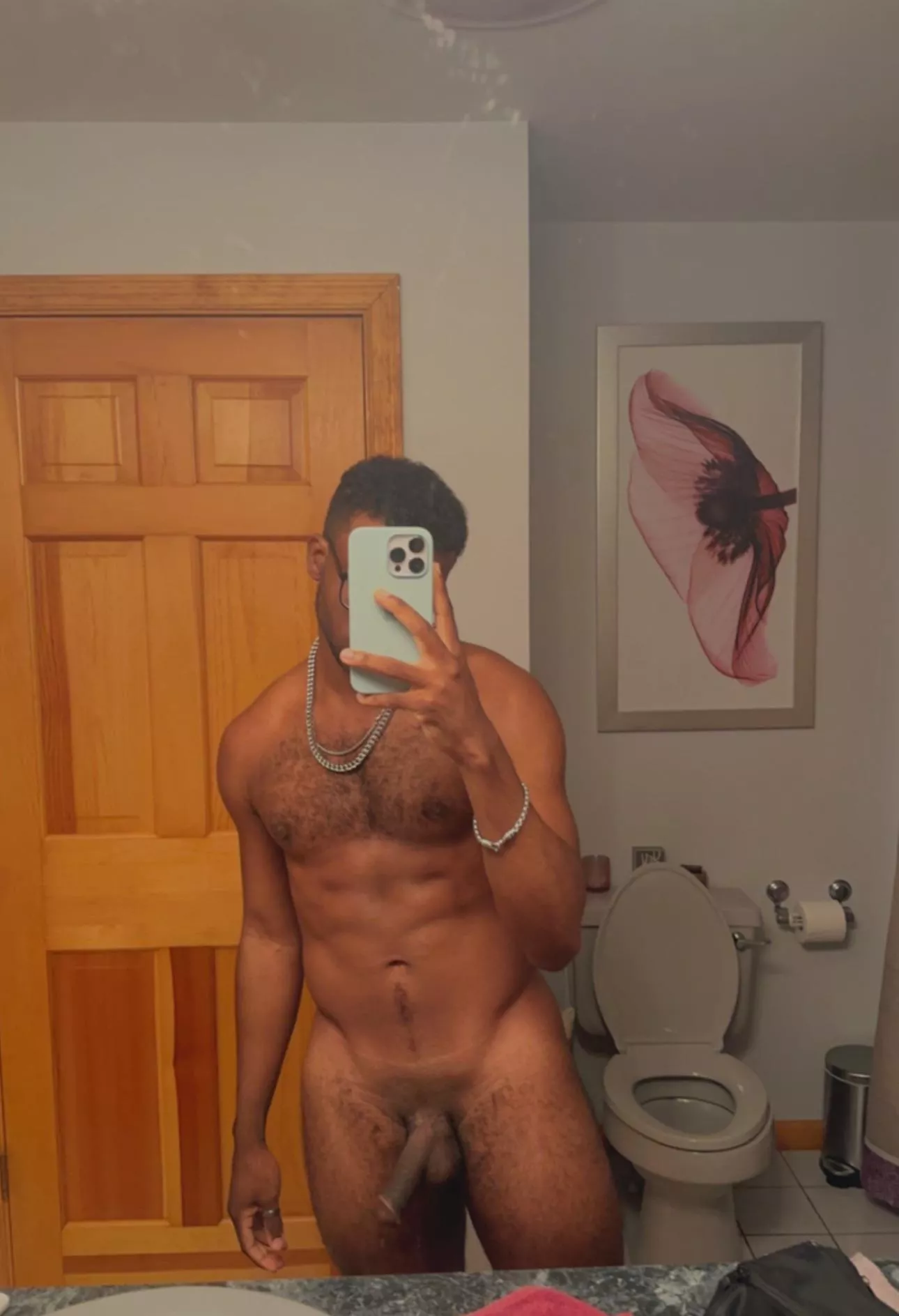 19 curious dude close to shooting a 4 day load.. hmu to shoot @awardguy_7 posted by awardguy_7