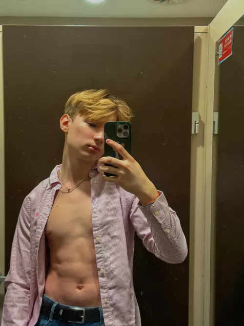 (21) got a new shirt today, but I guess it’s better without it haha by Lower-Weakness-7218