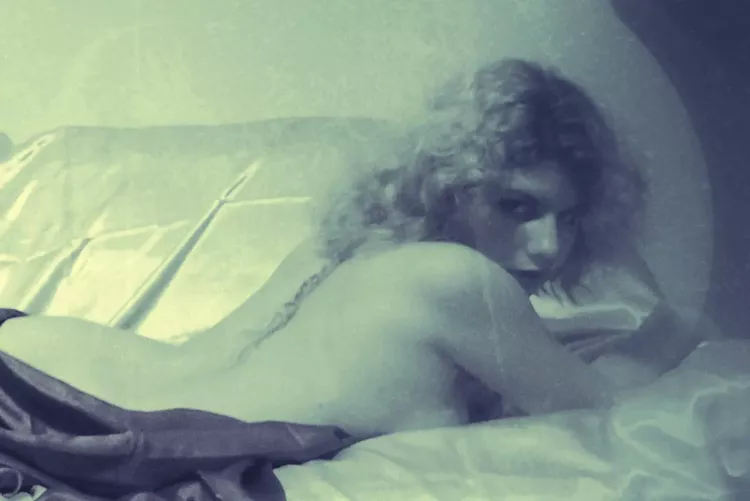 30s inspired by strangerabbitart