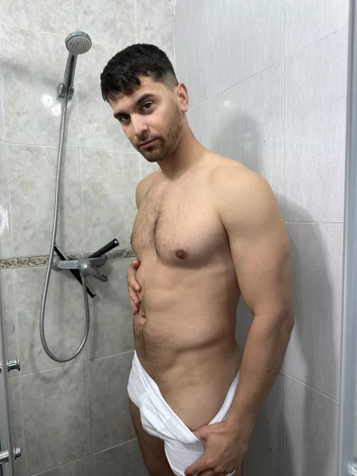 Are you hungry😋? I think I know what you want most now... am I right😉? by realisiwak