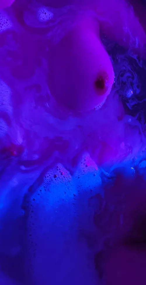 bath time x by artsyelly