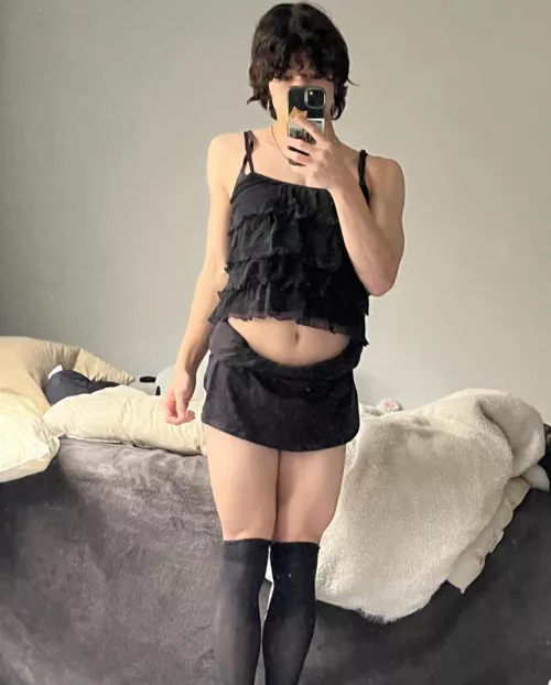 being 5’2 is hard by chiya-jade