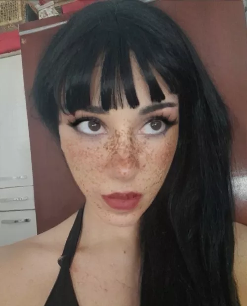 Big eyes, I feel like a Pin-Up by raqueliz