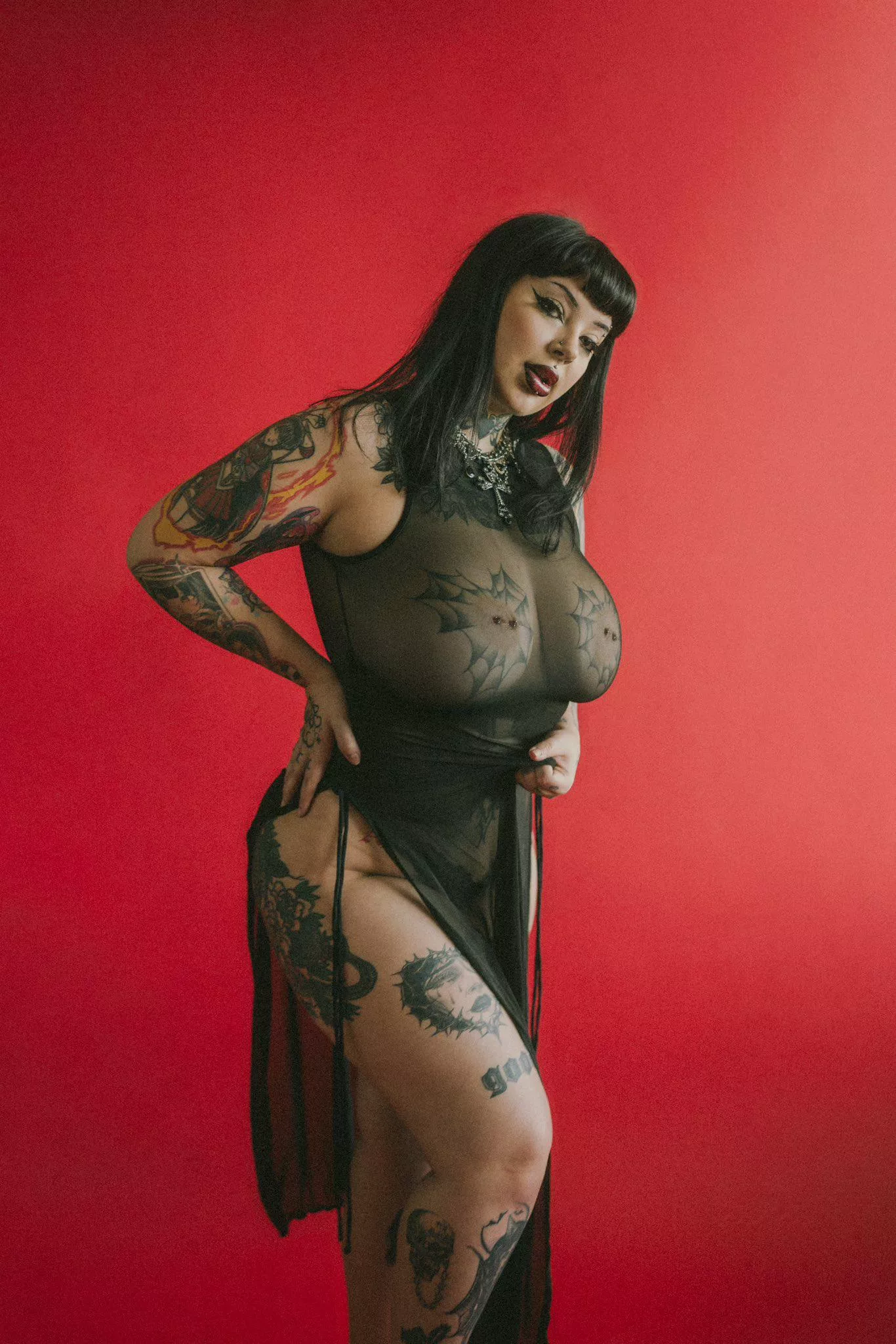 Do you think my body is sexy? posted by ursuccubus_gf